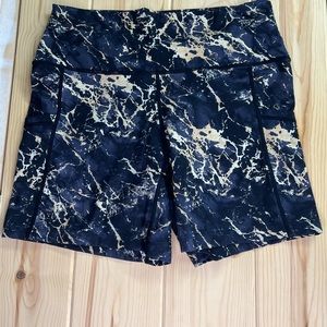 CVG Gold Marble Black Workout Shorts 5"
Inseam Size Medium